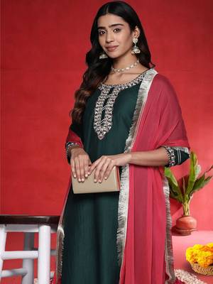 Women Geometric Embroidered Kurta with Trousers & Dupatta 2