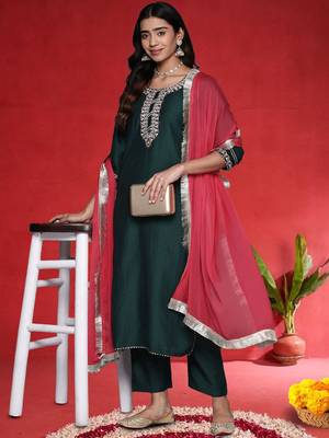 Women Geometric Embroidered Kurta with Trousers & Dupatta 6