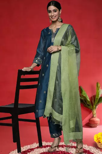 Floral Embroidered Notch Neck Zari Straight Kurta & Trousers With Dupatta