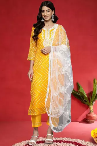 Floral Embroidered Thread Work Straight Kurta With Palazzos & Dupatta