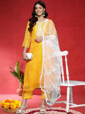 Floral Embroidered Thread Work Straight Kurta With Palazzos & Dupatta 6