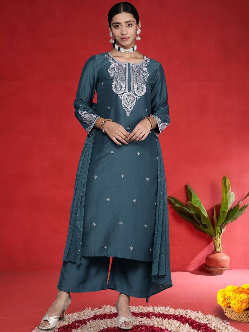 Ethnic Motifs Embroidered Sequinned Straight Kurta With Trousers & Dupatta