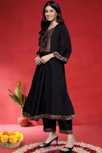 Floral Yoke Design Empire Sequinned Anarkali Kurta With Trouser And Dupatta