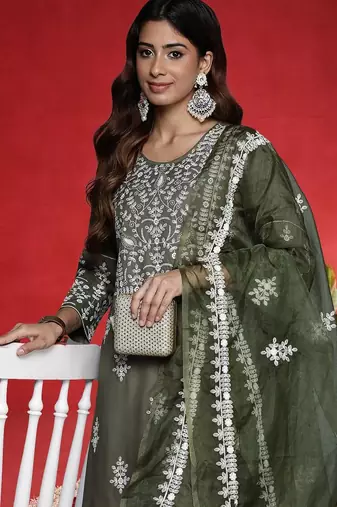 Women Embroidered Thread Work Pure Cotton Kurta with Trousers & Dupatta