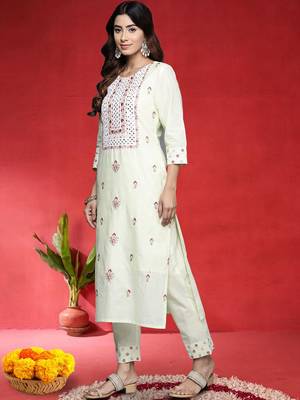 Women Ethnic Motifs Embroidered Pure Cotton Kurta with Trouser & Dupatta 4