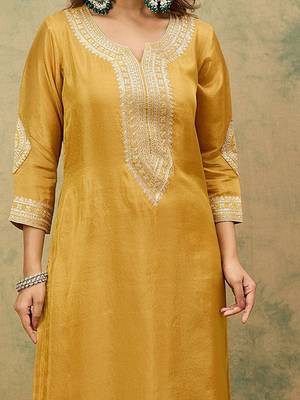 Women Ethnic Motifs Yoke Design Zari Straight Kurta with Trousers & Dupatta 2