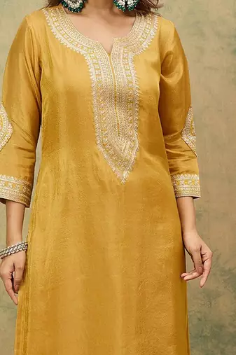 Women Ethnic Motifs Yoke Design Zari Straight Kurta with Trousers & Dupatta