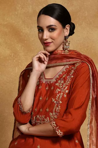 Floral Embroidered V- Neck Straight Kurta With Trousers & Dupatta