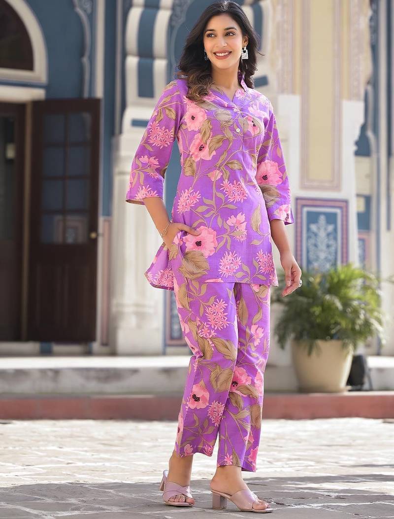 Lavendar Floral Printed Mandarin Collar Straight Pure Cotton Kurta With Trousers