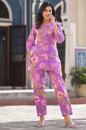 Lavendar Floral Printed Mandarin Collar Straight Pure Cotton Kurta With Trousers