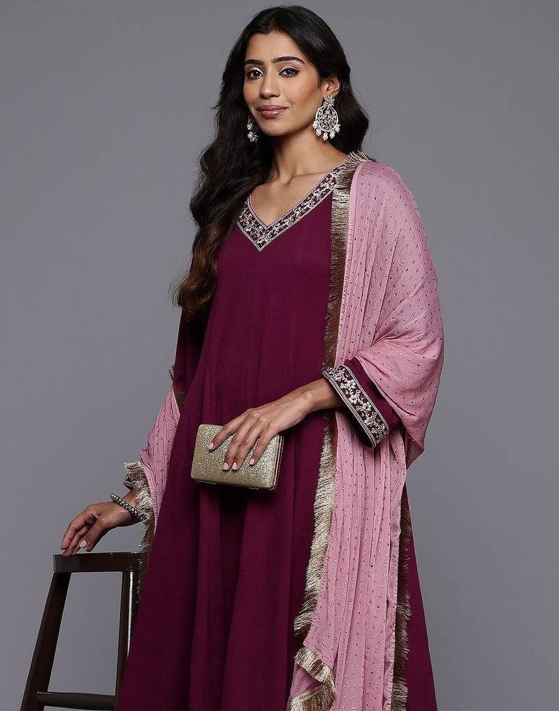 Floral Yoke Design Zari Pleated Kurta With Trousers & Dupatta