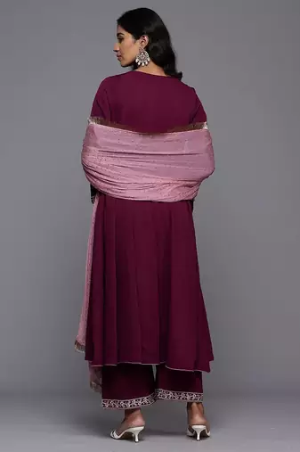 Floral Yoke Design Zari Pleated Kurta With Trousers & Dupatta