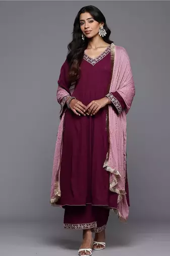 Floral Yoke Design Zari Pleated Kurta With Trousers & Dupatta