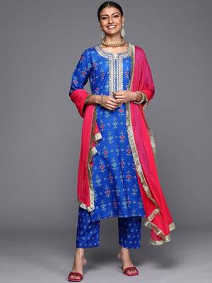 Bandhani Printed Gotta Patti Straight Kurta with Trousers & Dupatta 1