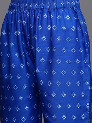 Bandhani Printed Gotta Patti Straight Kurta with Trousers & Dupatta 3