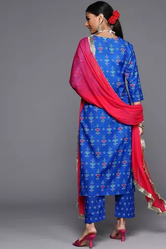 Bandhani Printed Gotta Patti Straight Kurta with Trousers & Dupatta