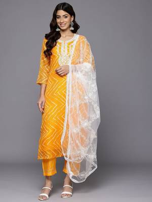 Printed Thread Work Sequinned Kurta With Trousers & Dupatta 1