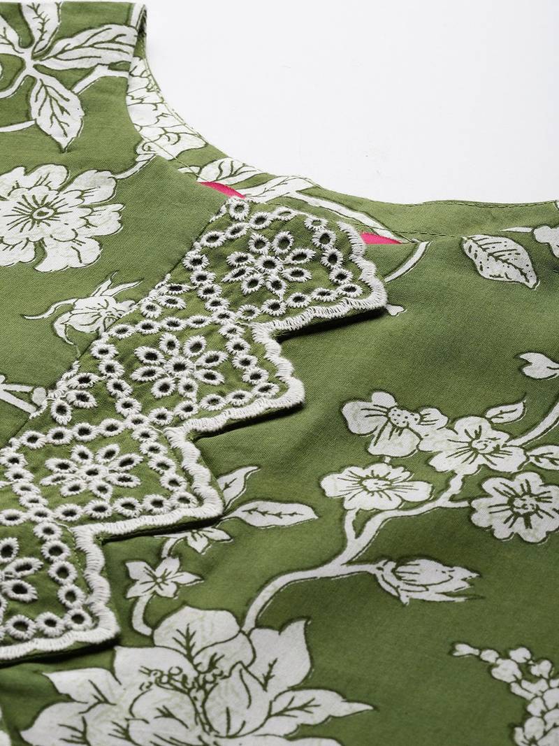 Women Floral Printed Regular Thread Work Pure Silk Kurta With Trousers & Dupatta