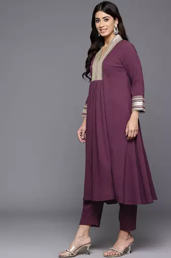 Yoke Design Pleated Sequinned Crepe Kurta with Trousers