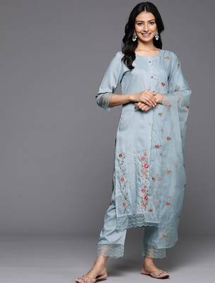 Floral Embroidered Thread Work Kurta With Trousers & Dupatta 1