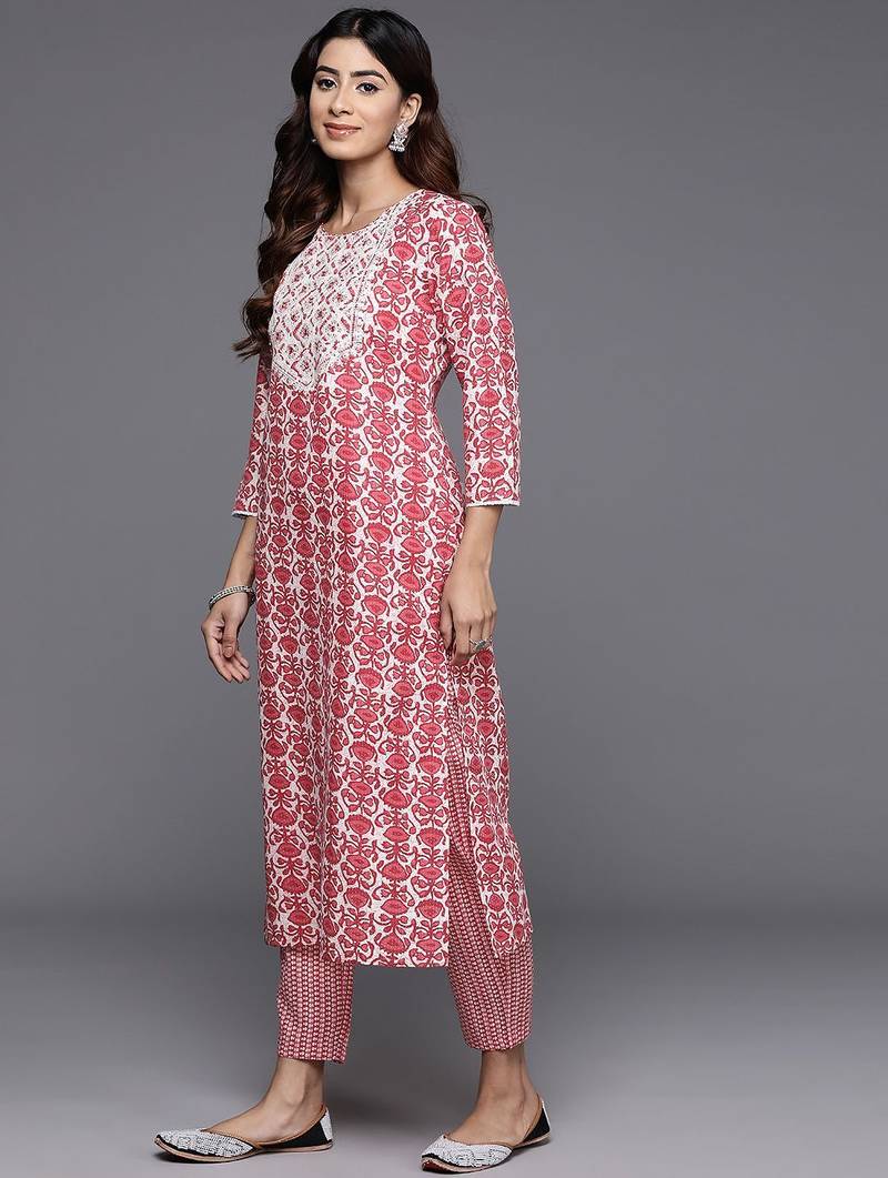 Women Ethnic Motifs Printed Regular Thread Work Kurta with Trousers & With Dupatta
