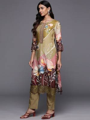 Floral Printed Regular Thread Work Pure Silk Kurta with Trousers & Dupatta 1