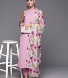 Women Regular Silk Crepe Kurta with Trousers & With Dupatta