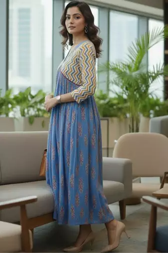 Women Ethnic Motifs Printed Empire Kurta with Trousers