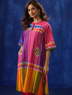Women Regular Kurta with Trousers 5