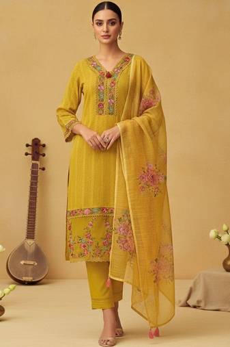 Women Floral Embroidered Regular Thread Work Pure Cotton Kurta with Trousers & With Dupatta