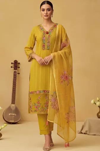 Women Floral Embroidered Regular Thread Work Pure Cotton Kurta with Trousers & With Dupatta