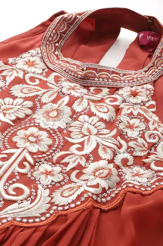 Floral Yoke Design Pleated Sequinned Kurta with Trousers