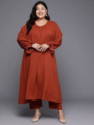 Plus Size Bell Sleeves Kurta with Trousers 1