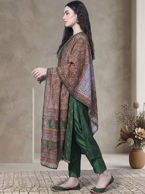 Women Ethnic Motifs Printed Regular Thread Work Chanderi Silk Kurta with Trousers & With Dupatta 5