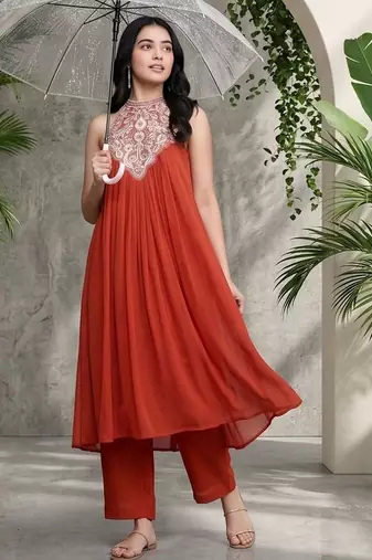 Women Ethnic Motifs Embroidered Regular Thread Work Silk Georgette Kurta with Palazzos