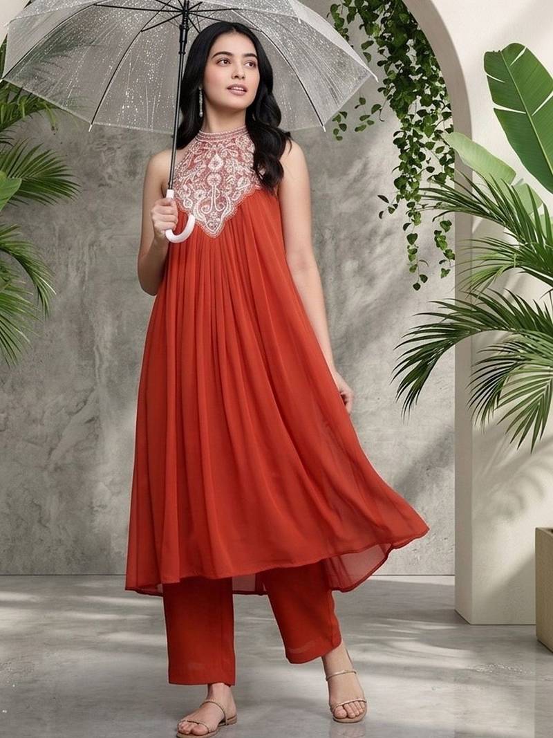 Women Ethnic Motifs Embroidered Regular Thread Work Silk Georgette Kurta with Palazzos