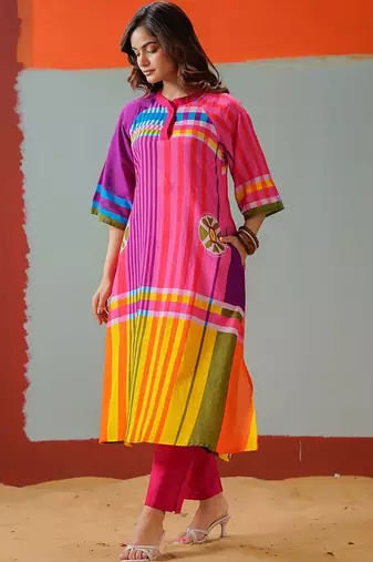 Women Striped Regular Kurta with Trousers