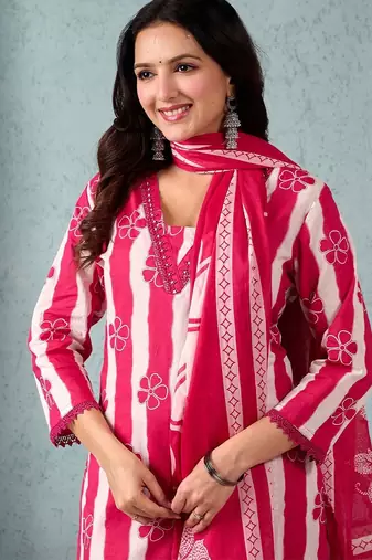 Stripper with Floral Printed Kurta with Trouser & Dupatta