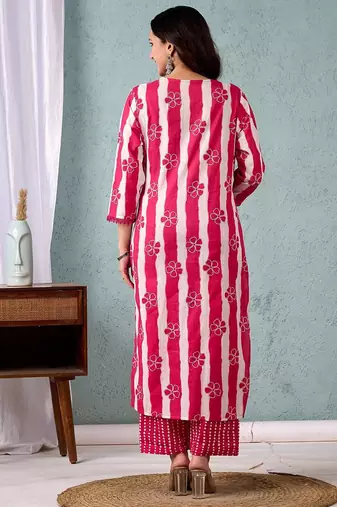 Stripper with Floral Printed Kurta with Trouser & Dupatta