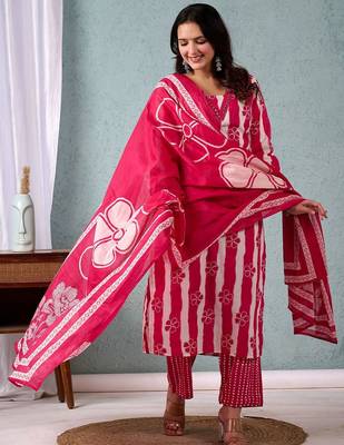 Stripper with Floral Printed Kurta with Trouser & Dupatta 5
