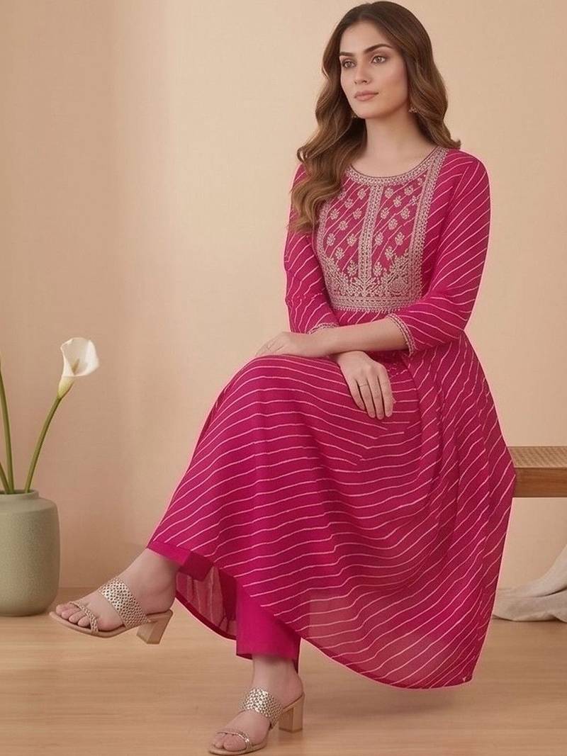 Women Ethnic Motifs Printed Regular Thread Work Kurta with Trousers & With Dupatta