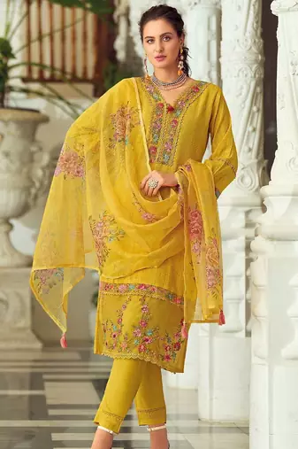 Women Floral Printed Regular Thread Work Pure Cotton Kurta