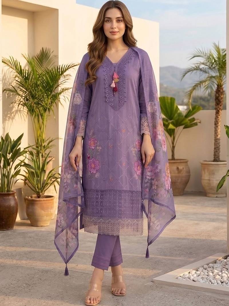 Women Floral Embroidered Regular Thread Work Pure Cotton Kurta with Trousers & With Dupatta