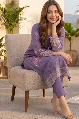 Women Floral Embroidered Regular Thread Work Pure Cotton Kurta with Trousers & With Dupatta