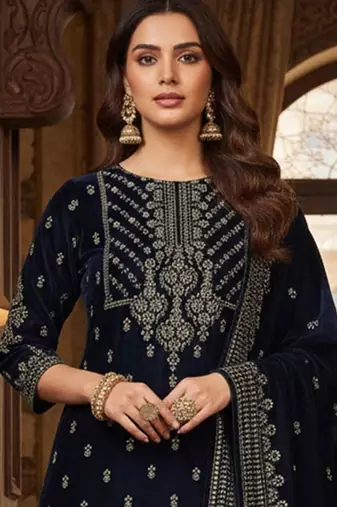 Women Ethnic Motifs Embroidered Thread Work Velvet Kurta Trousers & With Dupatta