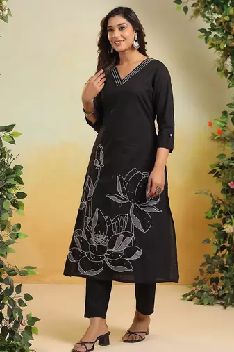 Women Floral Embroidered Regular Sequinned Pure Cotton Kurta with Trousers