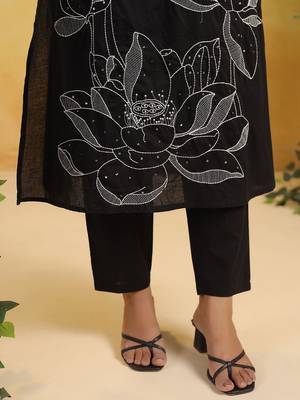 Women Floral Embroidered Regular Sequinned Pure Cotton Kurta with Trousers 7