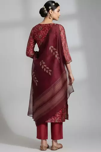 Women Floral Printed Regular Kurta with Trousers & With Dupatta