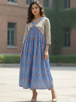 Women Ethnic Motifs Printed Empire Kurta with Trousers 1
