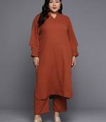Women Regular Silk Crepe Kurta with Trousers